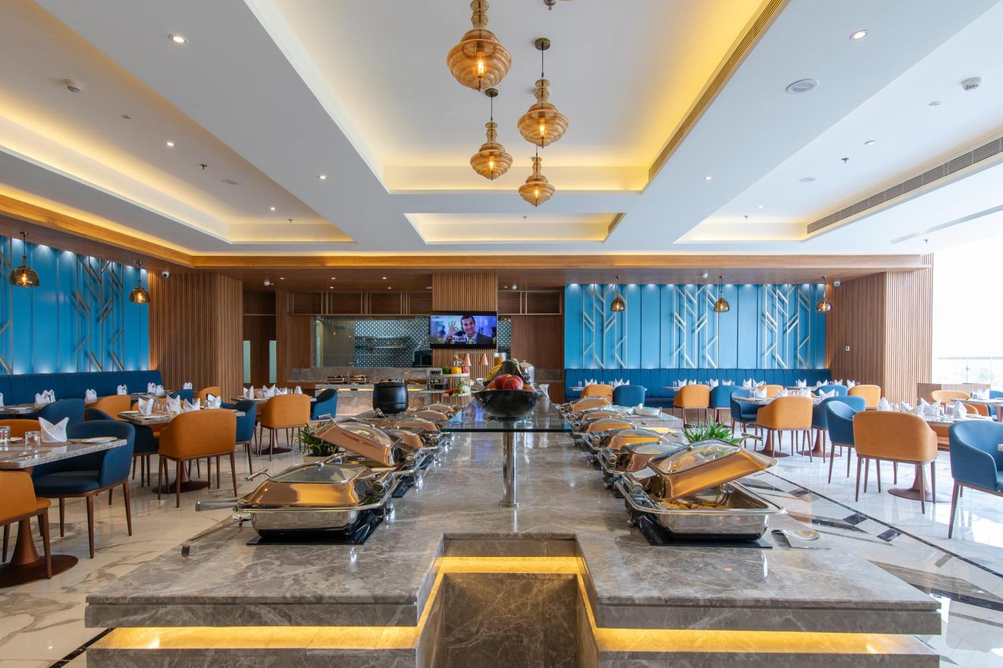 Hometel Alambagh Lucknow - A Sarovar Hotel Exterior photo